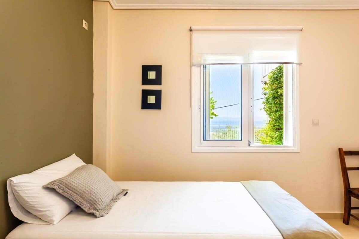 Aigli Fully Equipped Getaway - Seaview Lux Retreat Villa Kalamata Exterior foto